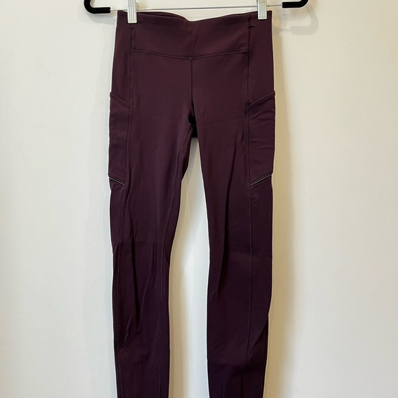 Lululemon leggings size 4 - Picture 1 of 7